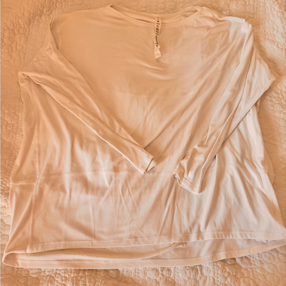 Lululemon tee